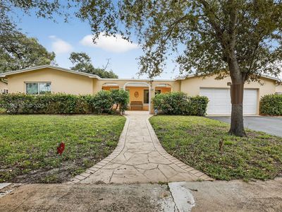 2221 NW 82nd Way, Pembroke Pines, FL, 33024