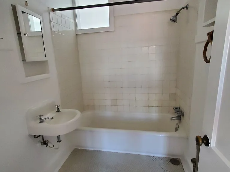 Full bath