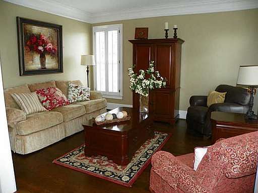 4th image of 5830 Lake Heights Cir