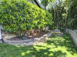 218 Courthouse Cir SW, Vienna, VA 22180