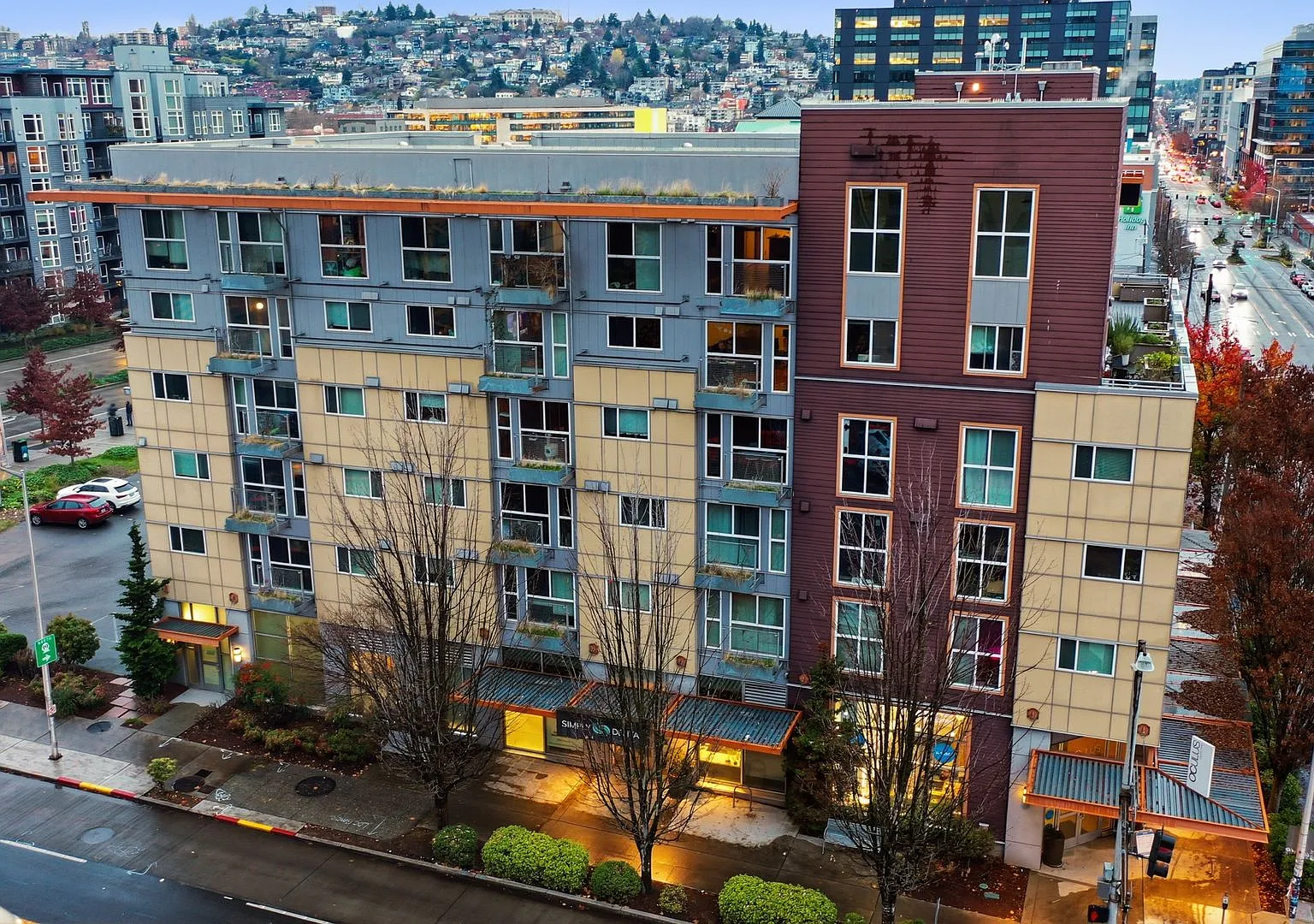 Borealis Apartments — Photo 1