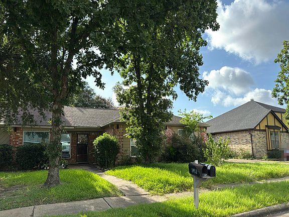 3rd image of 9523 Riverside Lodge Dr