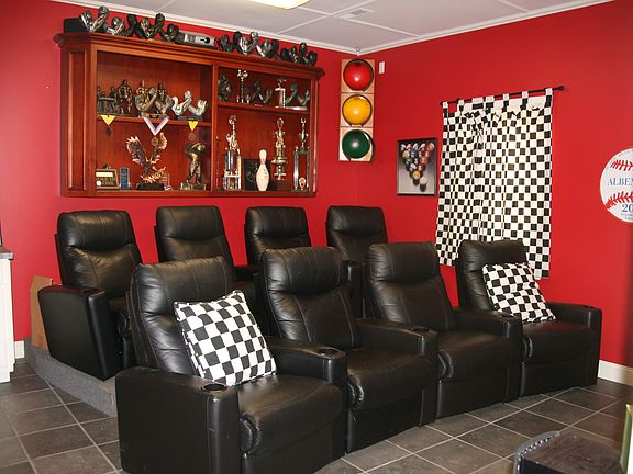 Detached Garage Man Cave