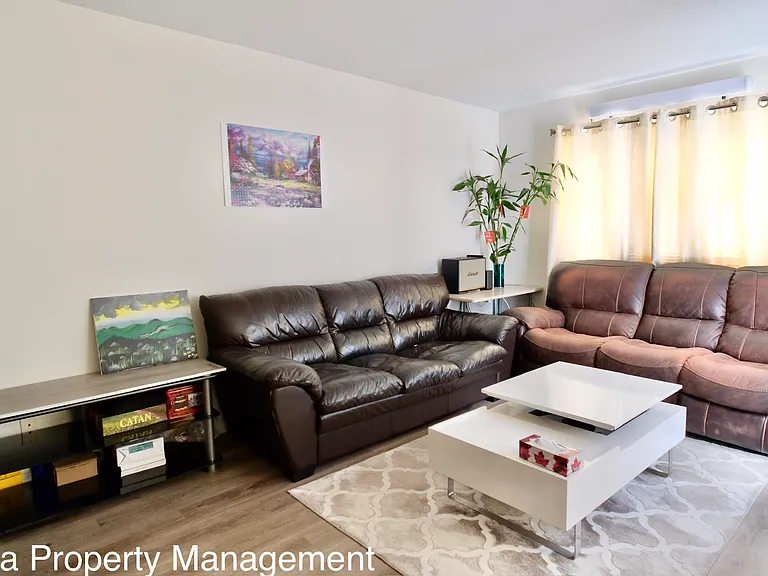 6 Crystal Park Cres #1 — Photo 10
