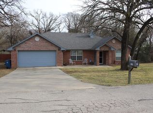 122 Lakeway Ln, Gun barrel city, TX 75156