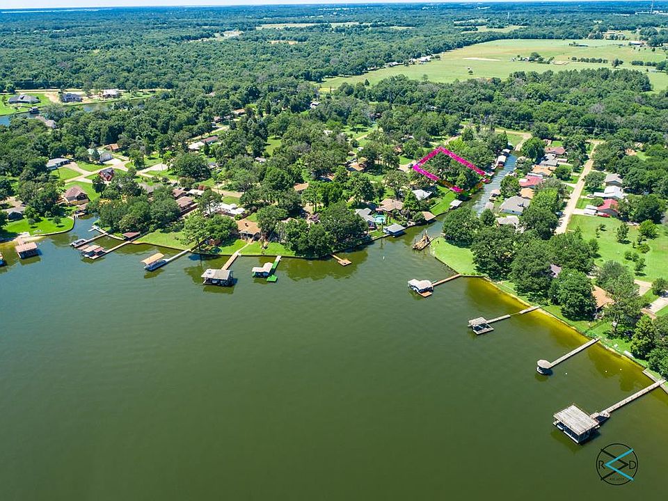 1st image of 201 Lake Front Dr