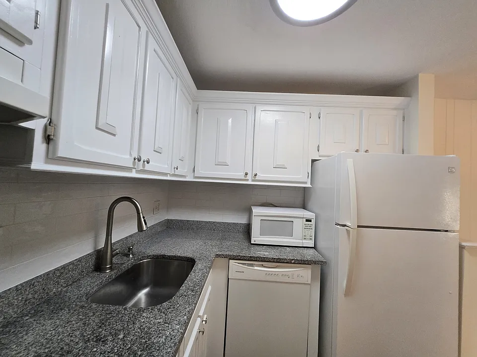 114 Balance Rock Rd #19