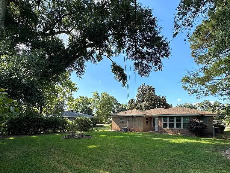 1606 McNutt Dr — Photo 10