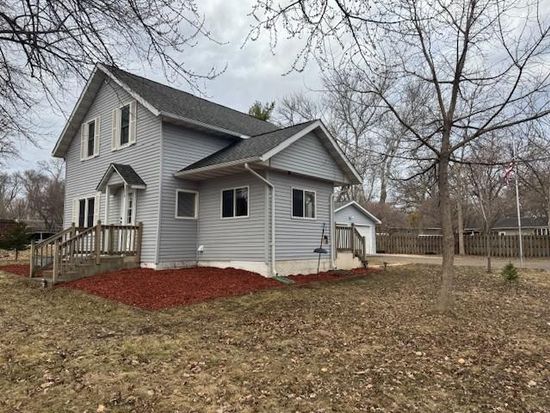 1078 Jefferson St SE, Hutchinson, MN 55350