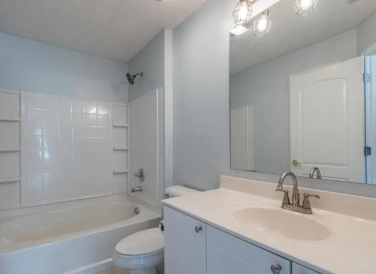 8013 Cranes Crossing Dr — Photo 10