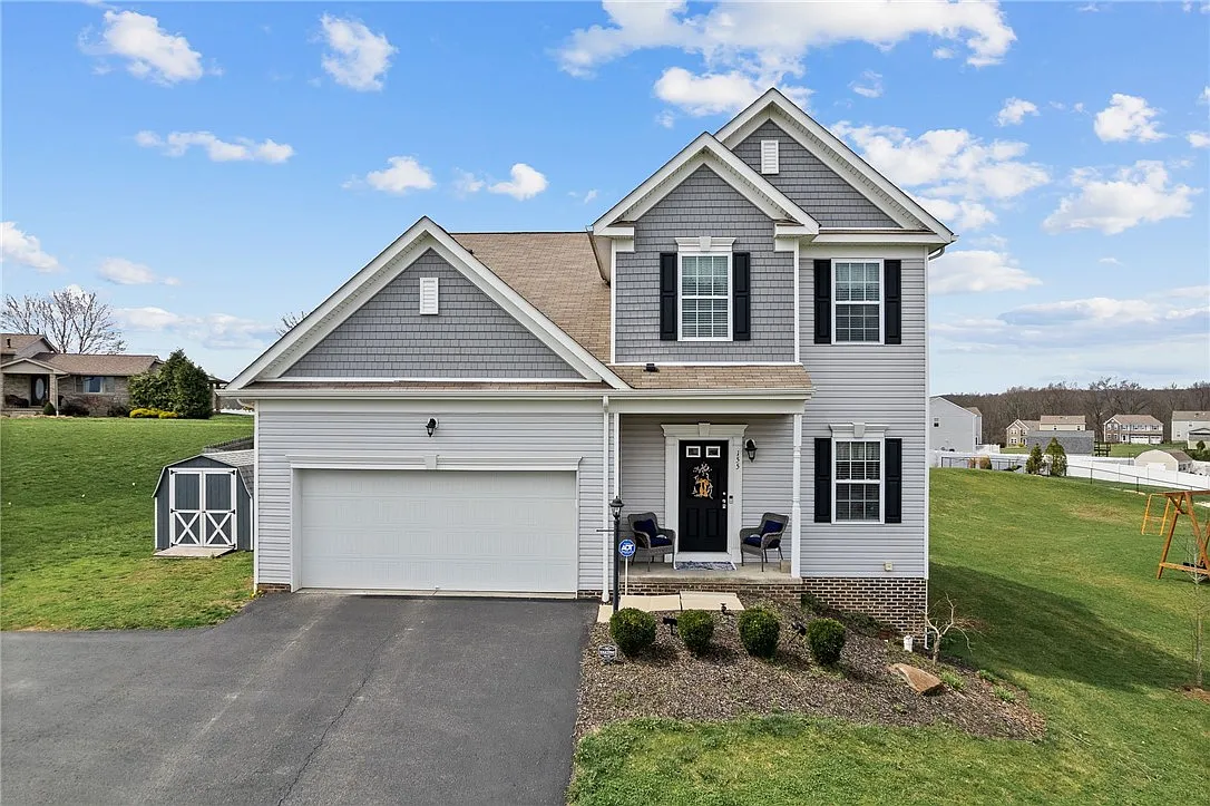 155 Heathfield Dr photo 1