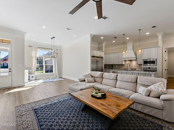 4th image of 12015 Ol Oaks Dr