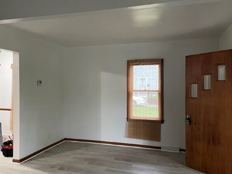 548 Winans Ave — Photo 15