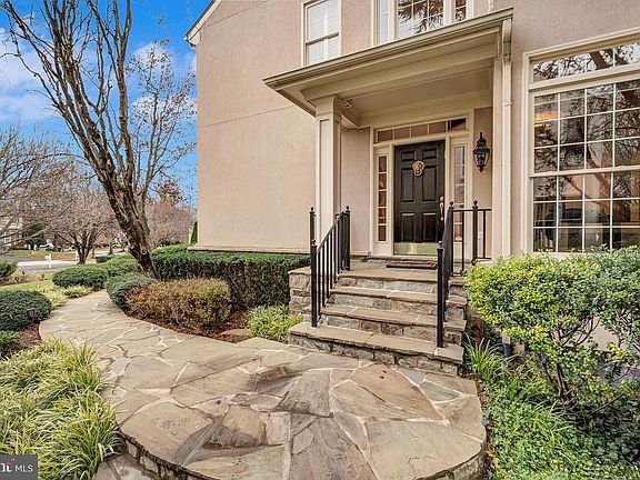 3rd image of 10918 Bells Ridge Dr