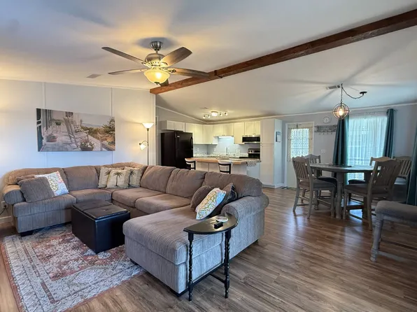 509 Choo Choo Ln, Valrico, FL 33594