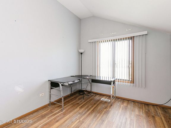 4th image of 13904 S Catherine Ct #0