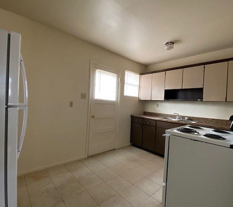 2nd image of 5243 Hacienda Ave
