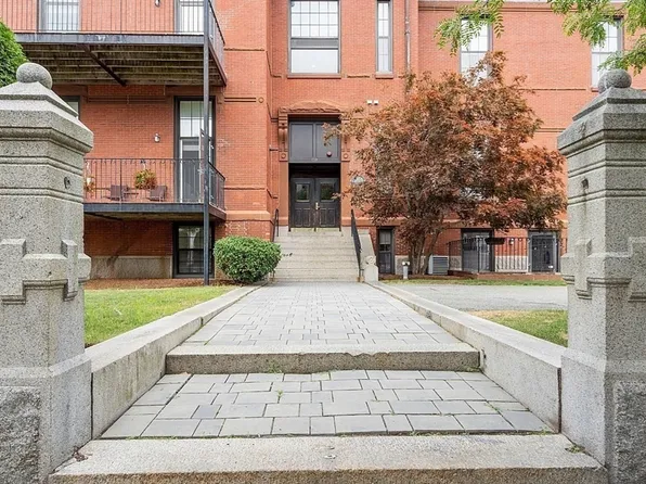 110 O St APT 1, South Boston, MA 02127