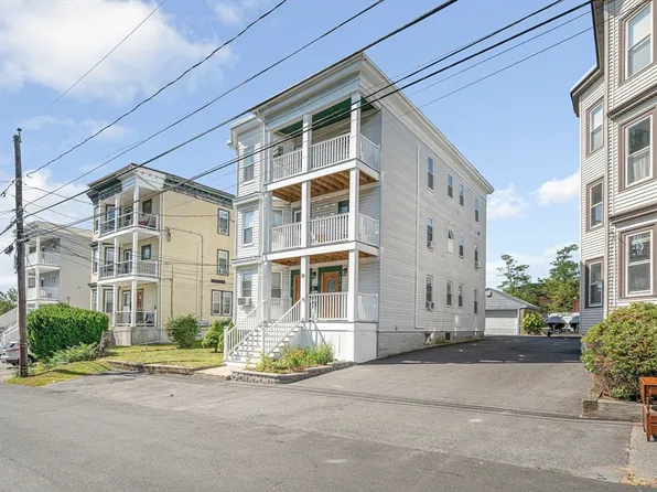 17 Sturgis St #3, Woburn, MA 01801