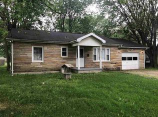 519 S 6th St, Mitchell, IN 47446