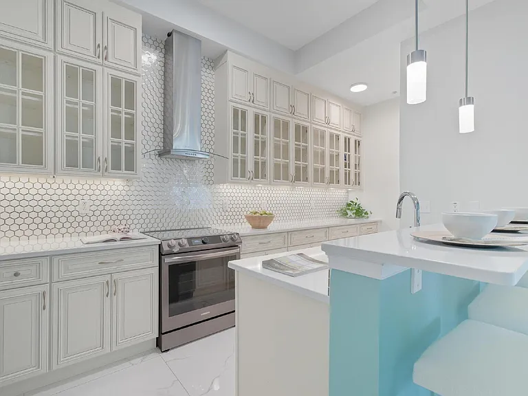200 Ocean Crest Dr #1111 — Photo 10