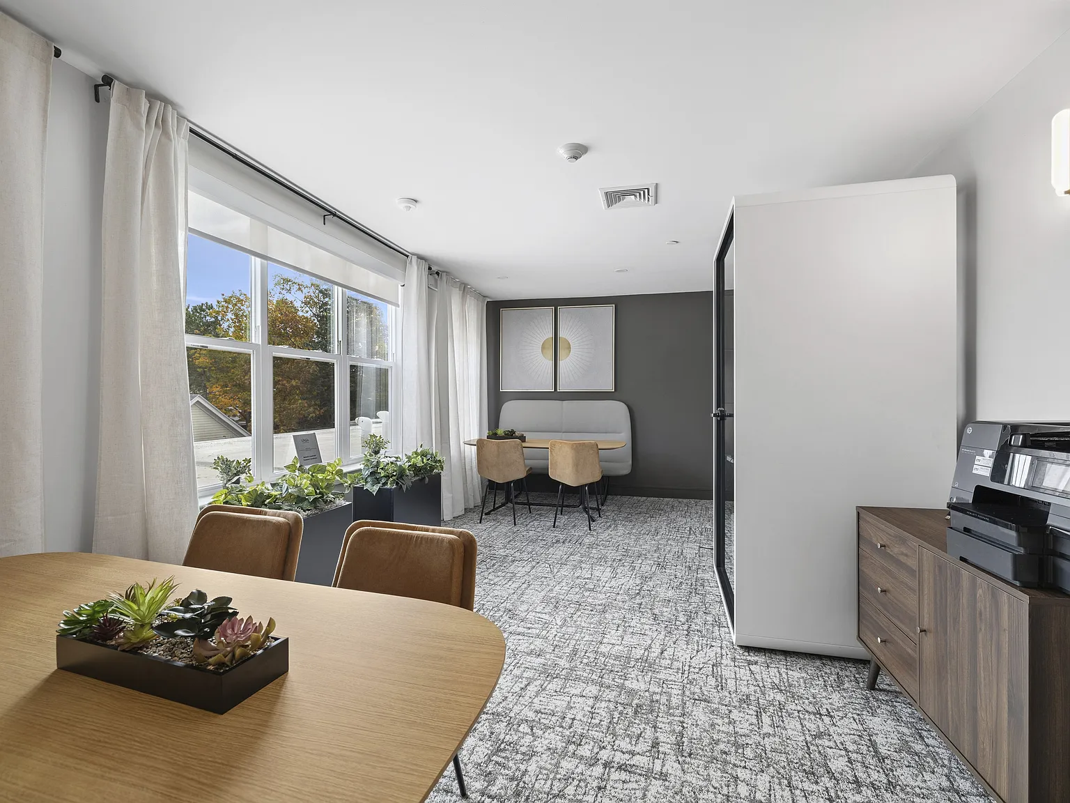 Linea Cambridge Apartments — Photo 2