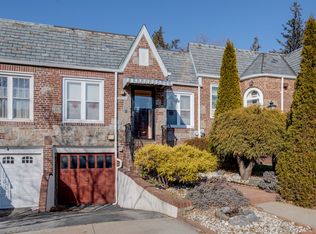 19921 24th Rd, Whitestone, NY 11357