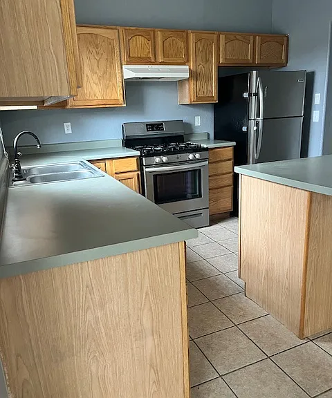 5295 Imperial Dr — Photo 4