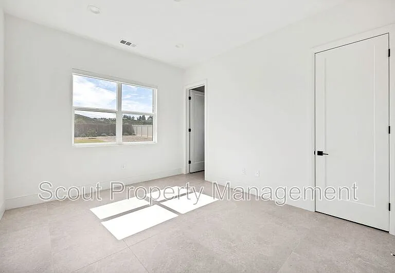 32195 Daybrook Ter — Photo 40