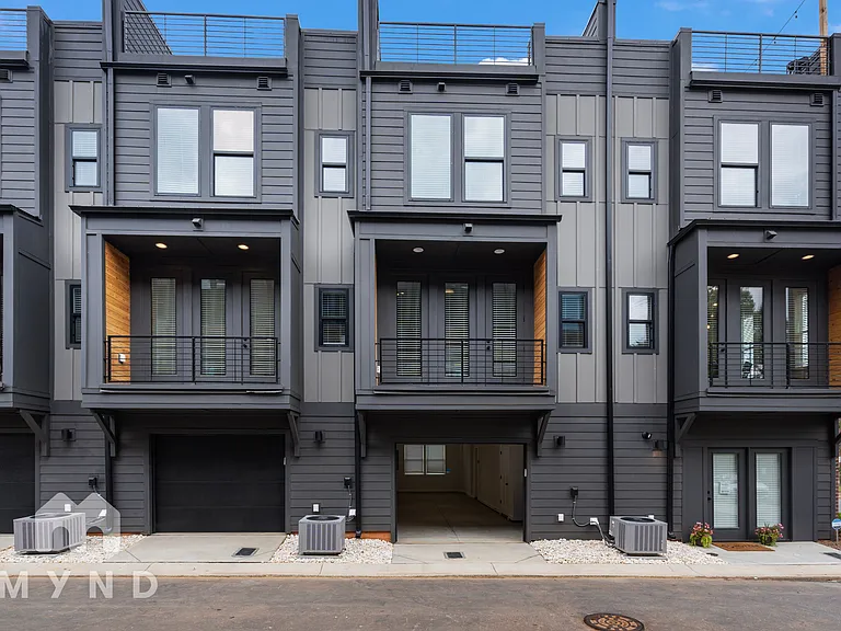 2242 N Graham St #2 — Photo 25