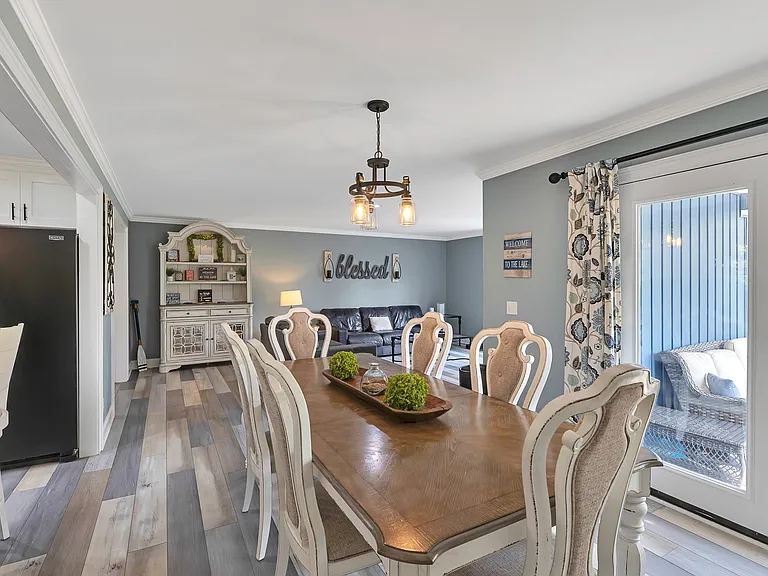 117 Summer Breeze Ln — Photo 19