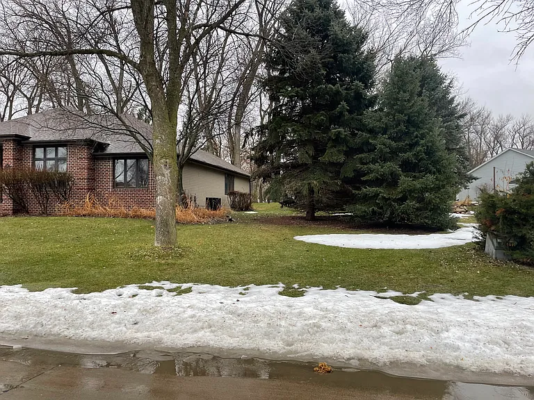 612 E Saint Andrews Cir — Photo 4