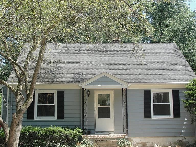 1st image of 810 Dwight St