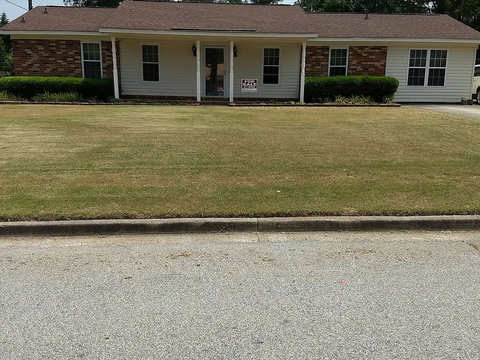 1st image of 620 Dennis Dr