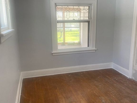 2nd image of 4028 E 143rd St