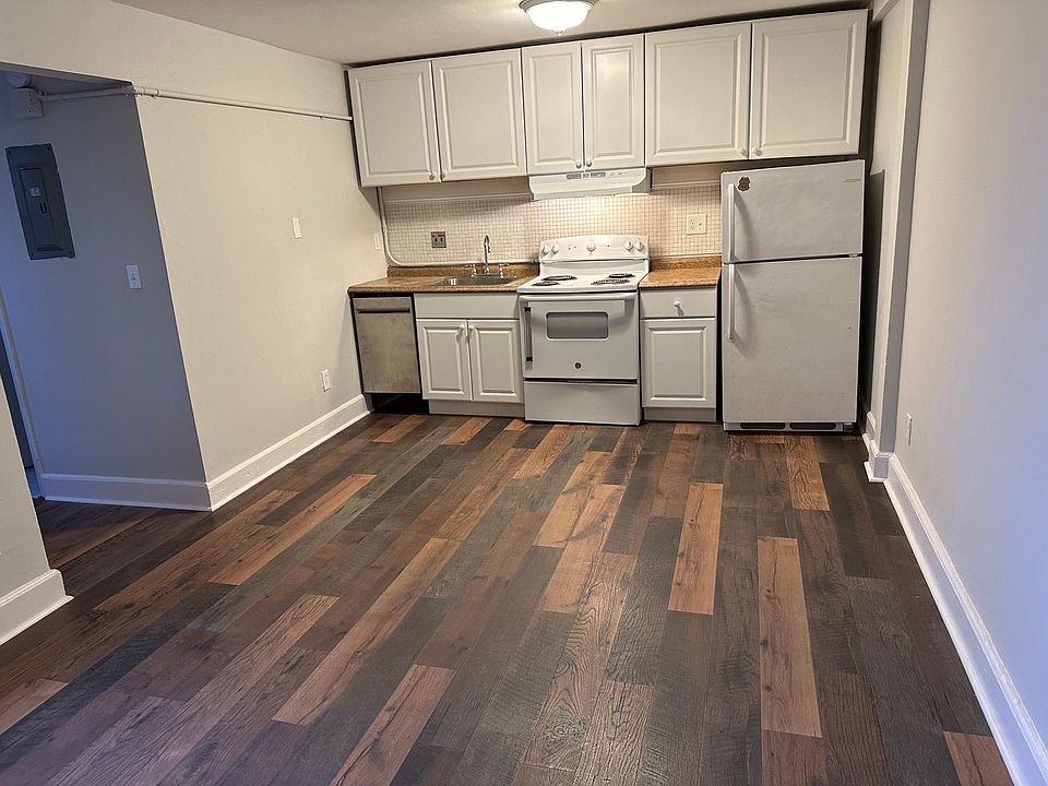 1st image of 22 Glenbrook Rd APT 214
