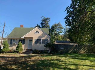 451 Islip Ave, Islip, NY 11751