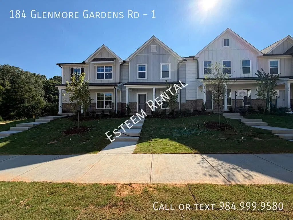 3 bed, 2.5 bath, 1955 sqft, $1,995 — Photo 2