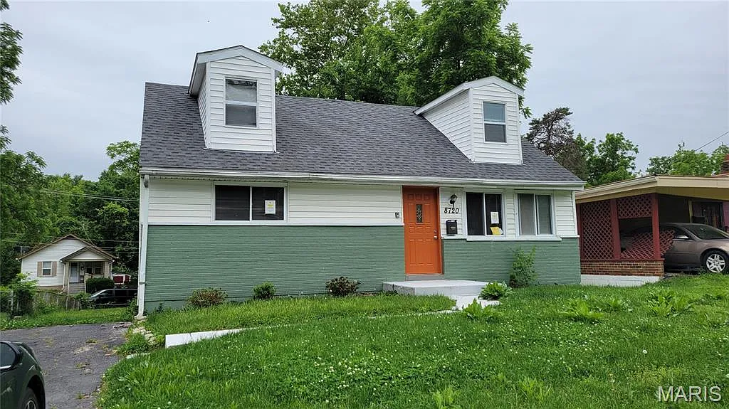 4 bed, 1.5 bath, 1736 sqft, $1,650 — Photo 1