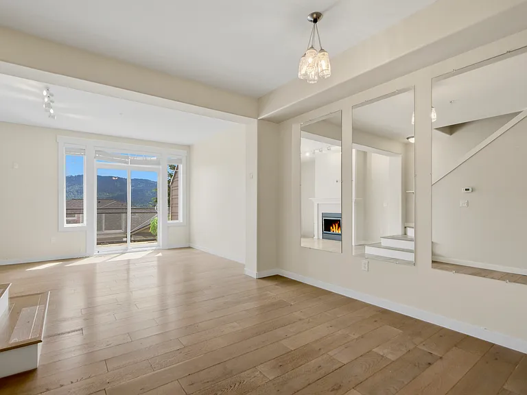 23300 SE Black Nugget Rd #H4 — Photo 6