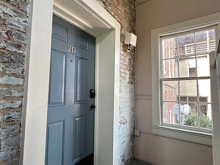 202 Hanover St #2D — Photo 1