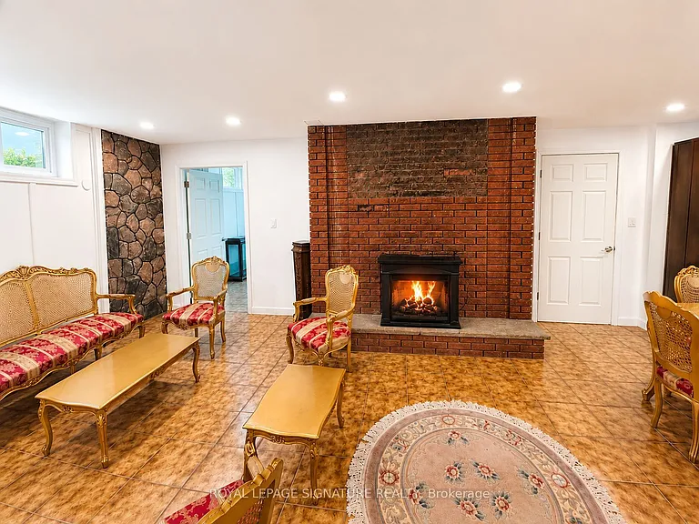 20 Gallacher Ave #BASEMENT — Photo 1