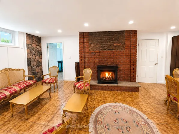 20 Gallacher Ave, Richmond Hill, ON