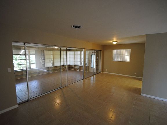 3rd image of 2041 NE 59th Pl
