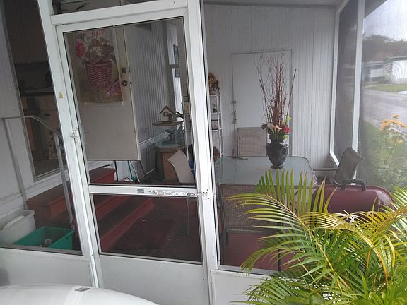 3rd image of 2913 Bronco Ln