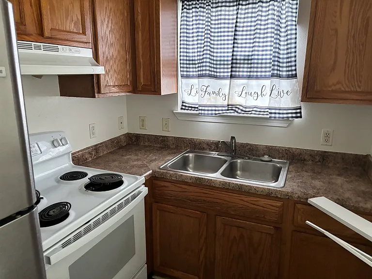 1041 Atlantic Ave — Photo 6