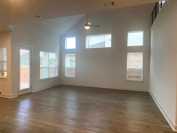 2nd image of 1257 Summerbrooke Cir Unit 39