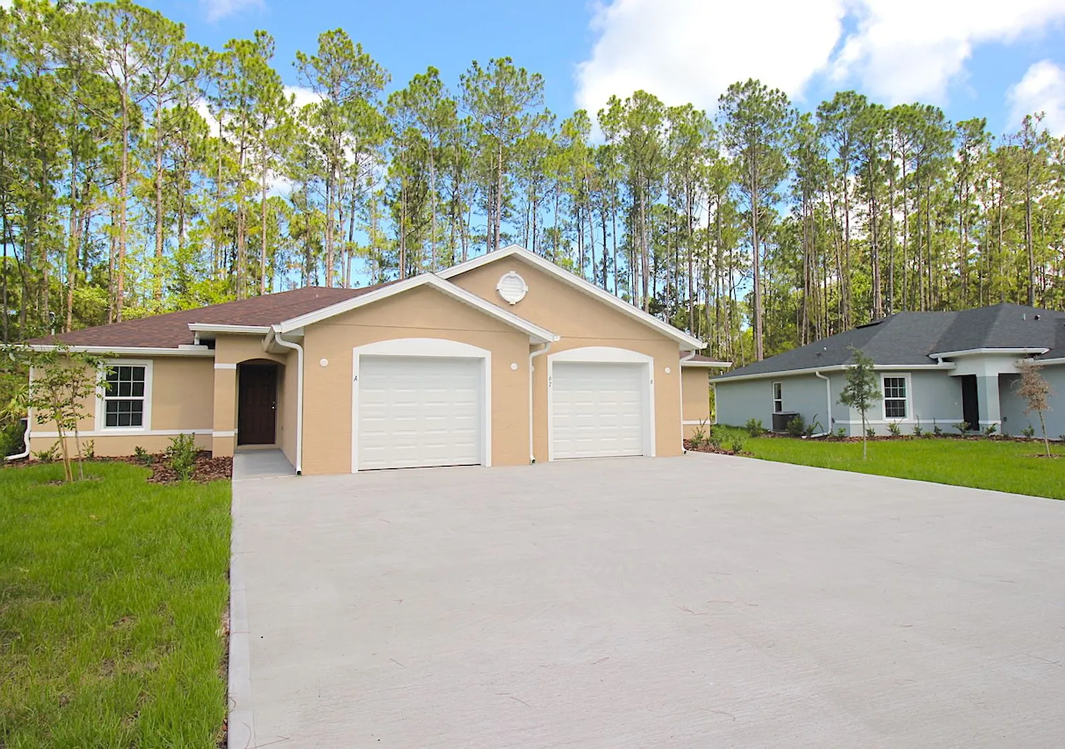 Gorgeous 3 Bed 2 Bath 1 Car Garage Townhome in Palm Coast! — Photo 2