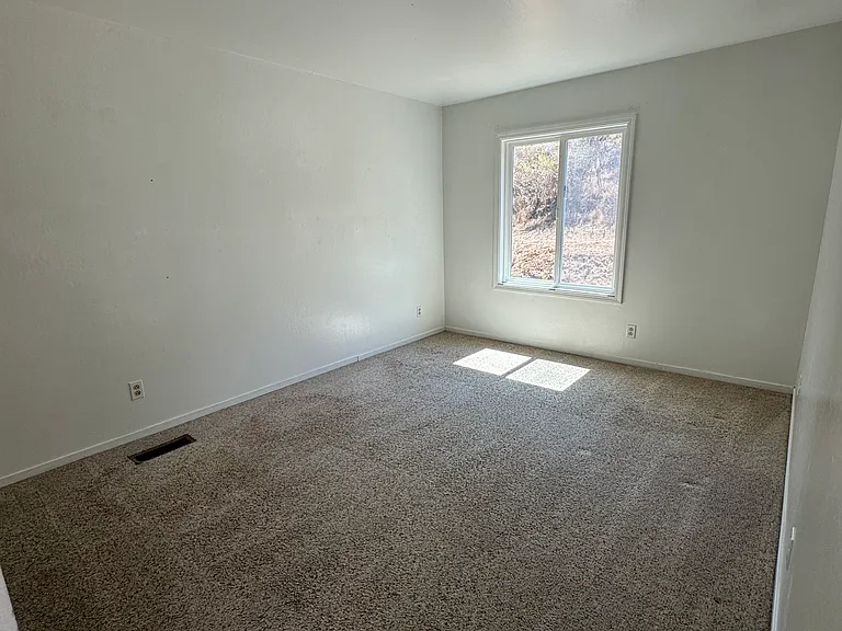 17 Arana Cir — Photo 7