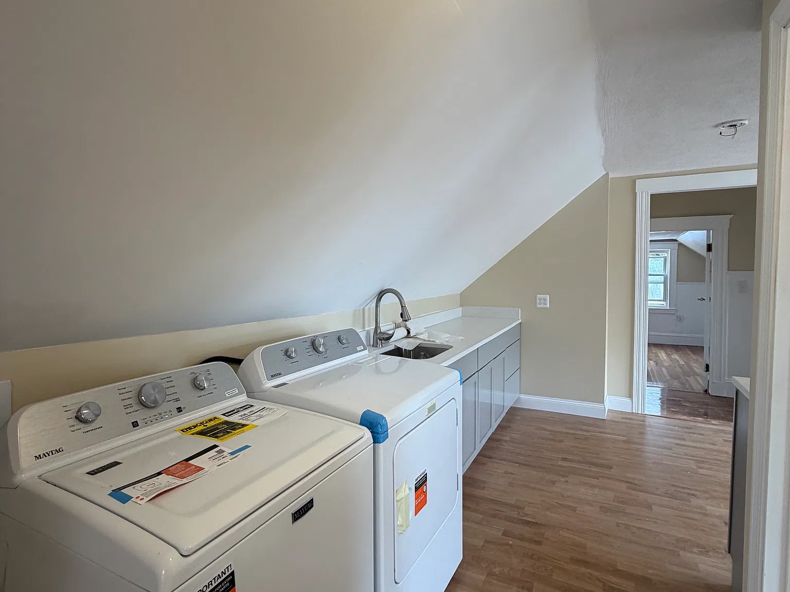 2 bed, 1200 sqft, $2,800 — Photo 4